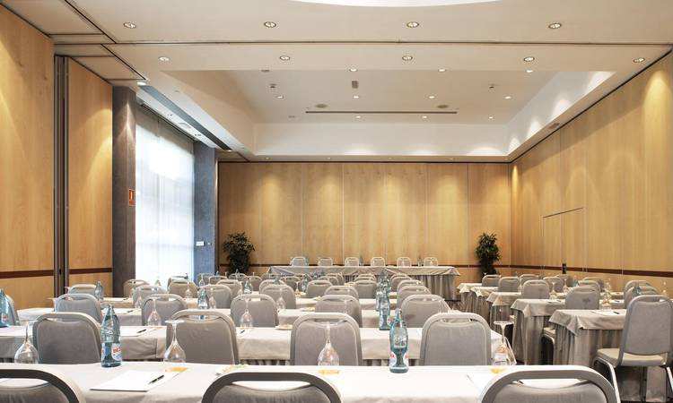 Salle Business 1 Hotel ILUNION Pío XII Madrid Salle Business 1 Hotel ILUNION Pío XII Madrid